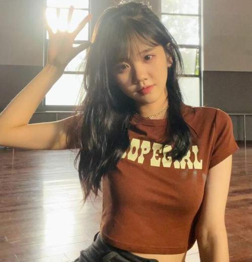 井川里予吃瓜原作者是谁,是谁在幕后操控这场网络狂欢？